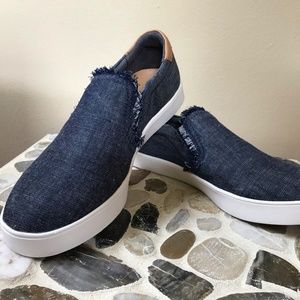 Dr. Scholl’s Scout Fray Denim Slip-On Sneaker